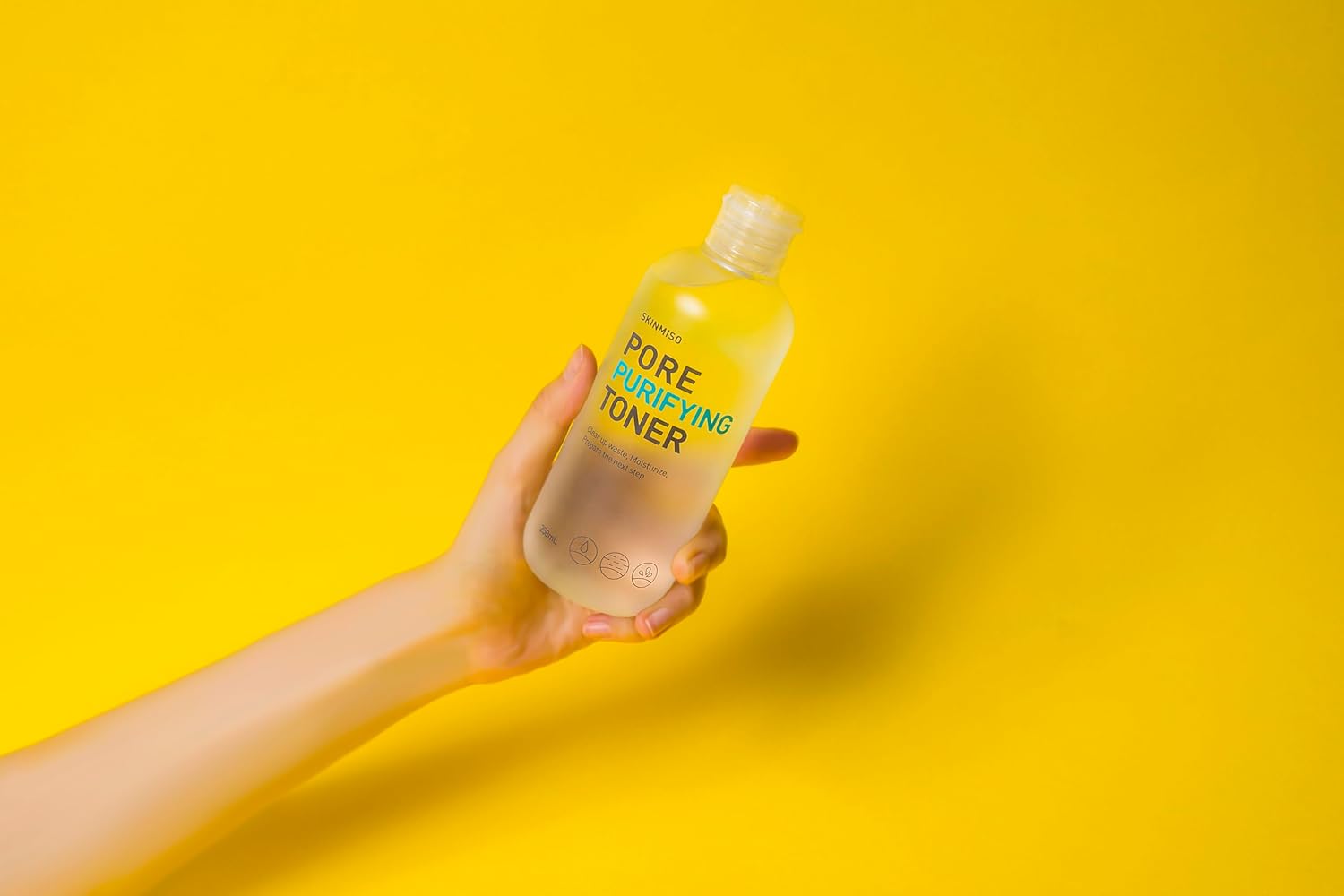 SKINMISO Pore Purifying Toner 8.4 fl oz/ 250ml with Licorice, Chives, and Marine Extracts for pH-Balancing and Deep Pore Cleansing, Made in Korea, K-Beauty